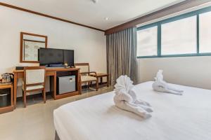 Rattana Karon Beach Hotel