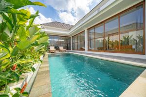 Villa Swiss - chic 3BR Villa with private pool in Pererenan