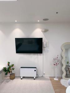 NEW Remodeling Hongdae House