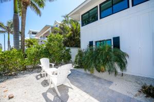 Blissful Bay at Bayside Bungalow