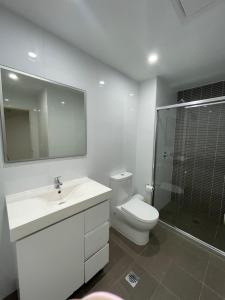 Entire 3 bedroom apartment in Mascot