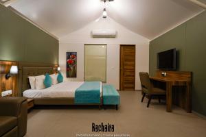 White Feather Resort Kauncha