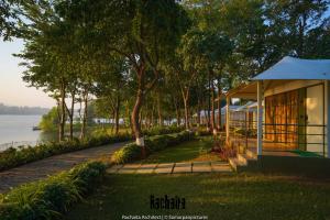 White Feather Resort Kauncha