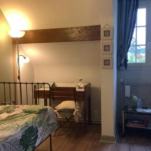 B&B / Chambres d'hotes Chez l habitant : Chambre Double - Vue sur Jardin
