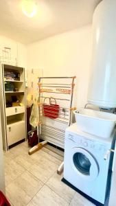 Maisons de vacances Rendez-vous en Provence -10 personnes- duo de gites- piscine privee - clim : photos des chambres