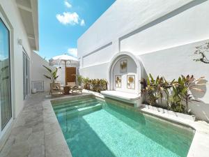 Villa Serenova - Canggu New Villa Rooftop and Cozy Vibes - 4hvězdičkové hotely ve městě Kerobokan