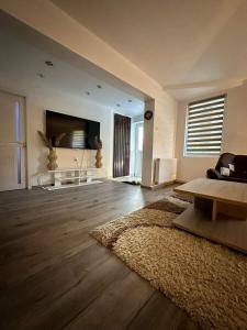 Pool House Gălăoaia-Cabană la poalele Munțiilor Călimani