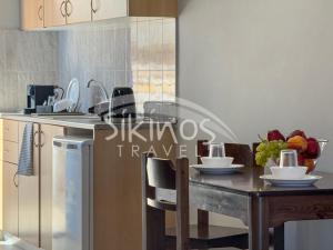 Galini Apartments Sikinos Travel