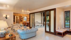 VILLA PUNTALA 10, Emma Villas