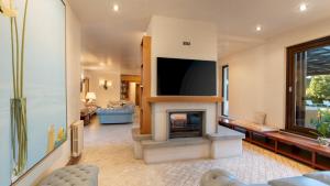 VILLA PUNTALA 10, Emma Villas