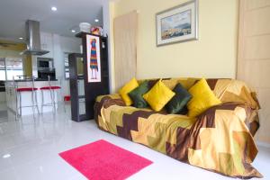 2 bedroom Semi-Detached Holiday Home with Pool near Kamala Beach