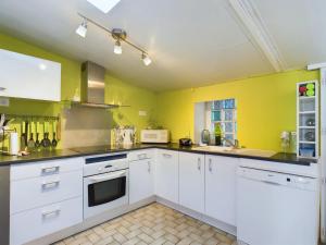Maisons de vacances Ideal pour 2 adultes et 3 enfants - Longeville sur Mer : photos des chambres