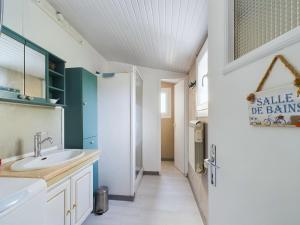 Maisons de vacances Ideal pour 2 adultes et 3 enfants - Longeville sur Mer : photos des chambres