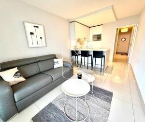 LONDON CANNES, vue mer