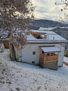 OBERBUCHFELDER historic farmhouse