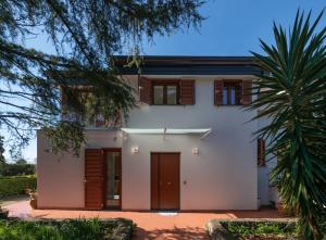 The House of Annie with magnificent garden