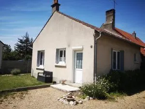 La maisonnette - Jouy-le-Potier