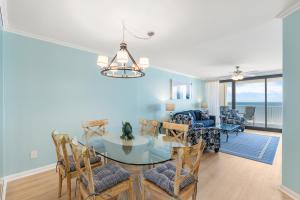 Windward Pointe Condominiums