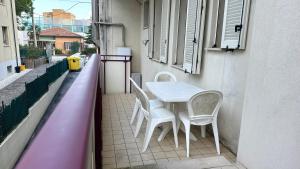 SE128 - Senigallia, bilocale a 100 mt dal mare, con posto auto