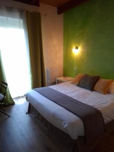 Hotels Les Bruyeres : photos des chambres