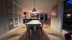 Holidayhome Near The Water