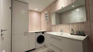 Holidayhome Near The Water