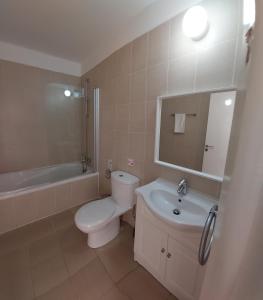 Nissi Retreat - Walk to Nissi beach!