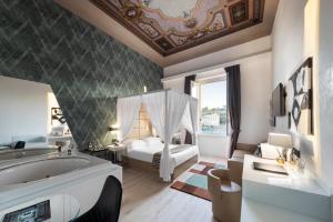 Superior Junior Suite - Arno View room in LHP Hotel River & SPA