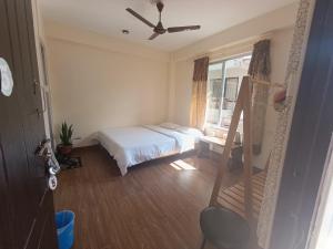Santoshi Guest House and Yoga Center