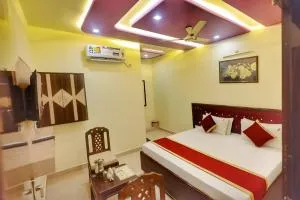 Hotel Pragati Palace - Govardhan