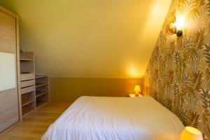 Maisons de vacances Aux charmes d-angely : photos des chambres
