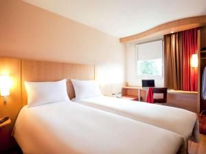Hotels ibis Lyon Est Chaponnay : photos des chambres