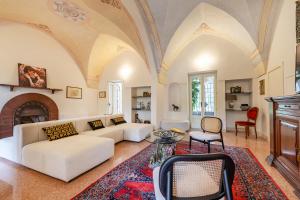 Villa Vallone Luxury With Pool - Happy Rentals