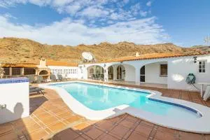 CANARIAN HOLIDAY HOME - Casa Feliz - Las Casillas