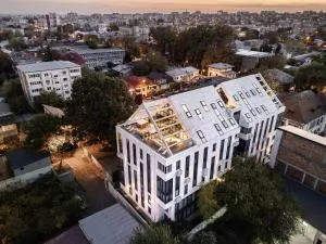 Phoenix Aparthotel - Azaclău