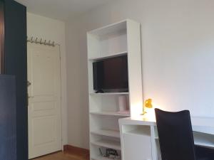 Sejours chez l'habitant 14 allee du Gacet : photos des chambres