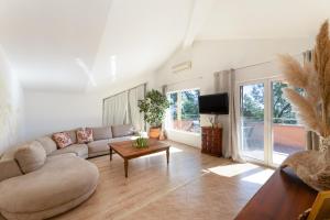 Apartmant with Pool 8