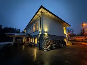 Villa The Old School Plana with SPA by BookVillaBG - Yarlovo