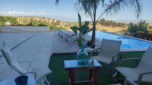 Casa del olivo Lucio en Alomartes