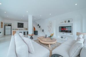 Villa KARMA - Modern & Luxury 3BR Villa - Canggu Beah