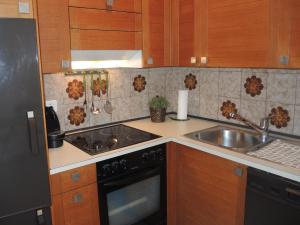 Aphrodite by Fewotessin