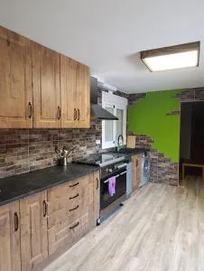 Acogedor piso en El Tiemblo - 埃尔蒂恩夫洛