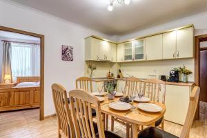 Alpine Haven 2-Bedroom Escape, Pamporovo by Flat Mаnager