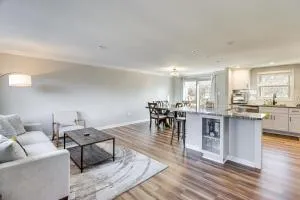 2 Mi to Sandy Point State Park Home with Deck! - Cox Creek Acres