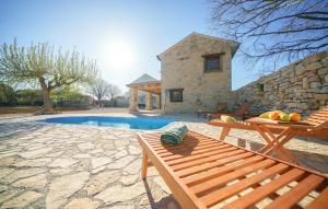 Holiday Home Marilu with pool