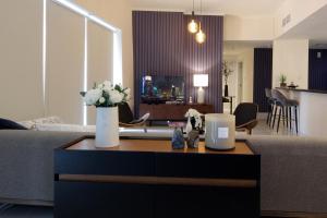 AHH - Panoramic Marina Views - Stylish 2BR at DAMAC Heights