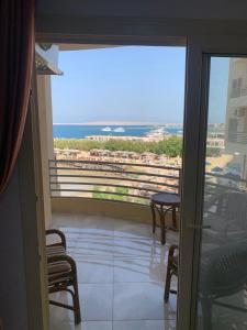 Quiet quarter and private beach