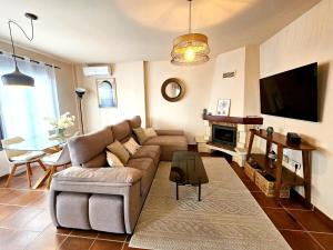 Villa Blanca - piscina de sal, playa 15mn, sierra