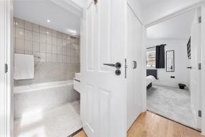 Asaph House 1-BR, Stylish, Comfortable & Central Brixton