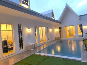 Americana Villa Private Pool - Ubytování bez kategorie ve městě Ngaglik